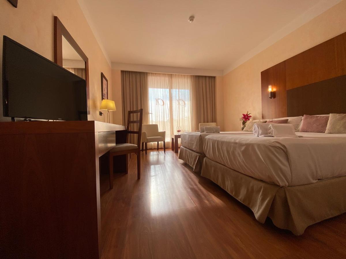 Hotel Montera Plaza Los Barrios Luaran gambar