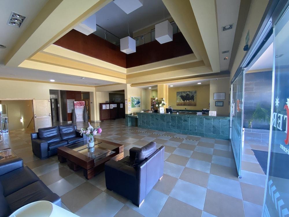 Hotel Montera Plaza Los Barrios Luaran gambar