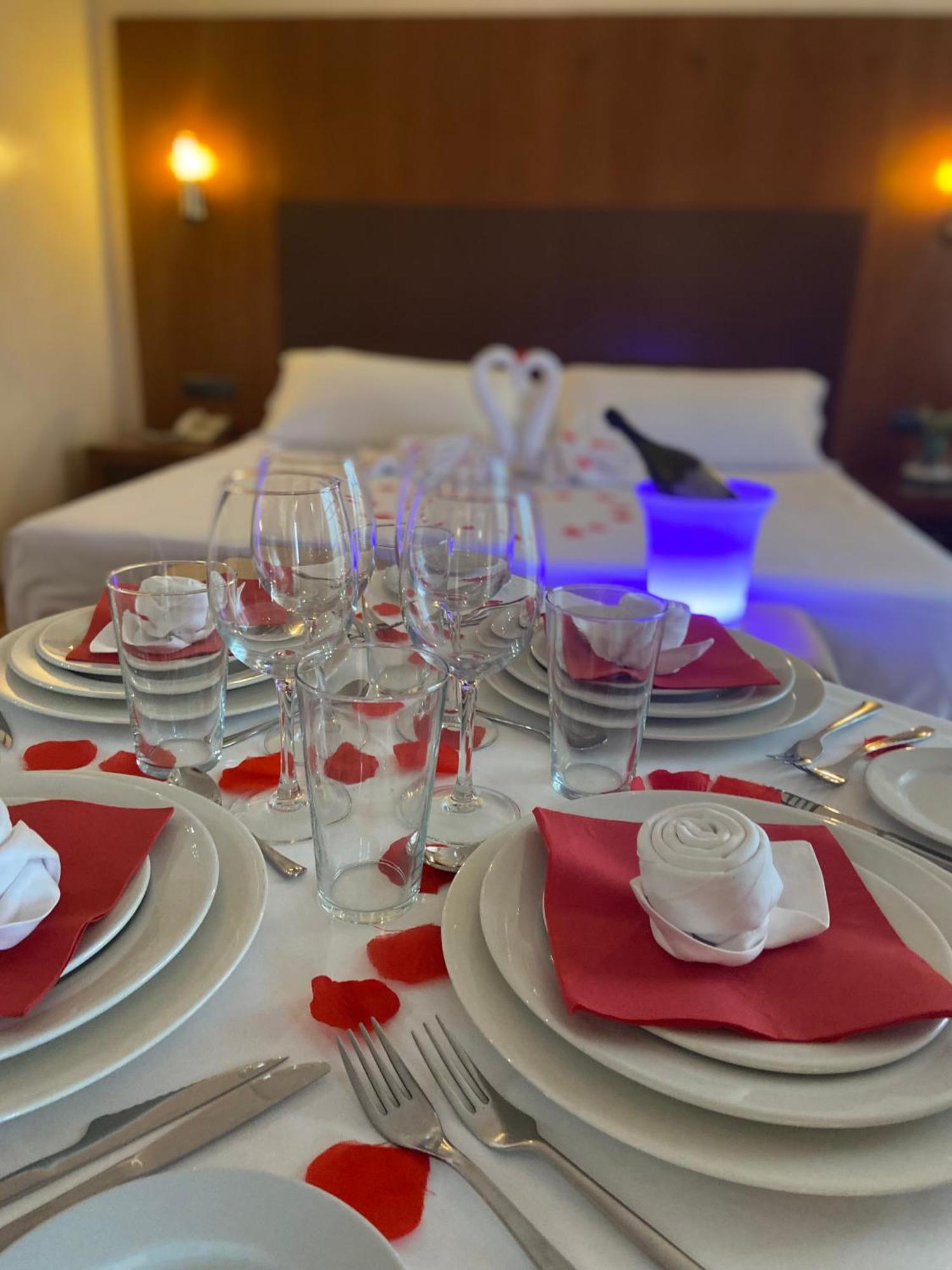 Hotel Montera Plaza Los Barrios Luaran gambar