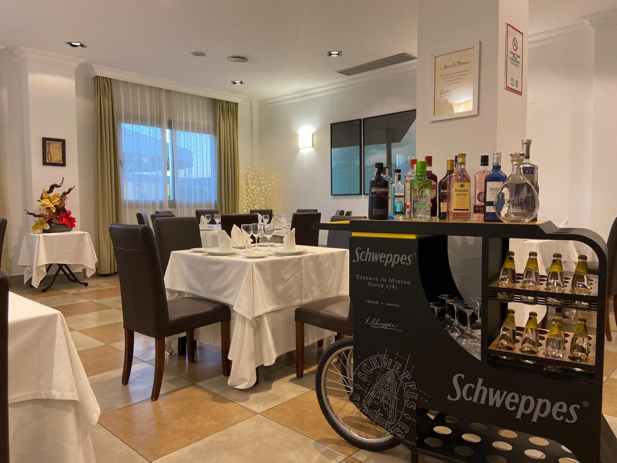Hotel Montera Plaza Los Barrios Luaran gambar